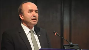 Tudorel Toader, despre pragul pentru abuzul în serviciu: Sub acest nivel fapta nu are pericolul unei infracţiuni