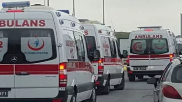 CARNAGIU pe căile ferate: ZECI de victime, după ce un tren a deraiat