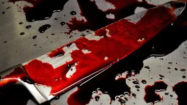 SCENE de GROAZĂ într-o fabrică: O muncitoare şi-a ÎNJUNGHIAT şeful în INIMĂ. INCREDIBIL ce motiv a avut