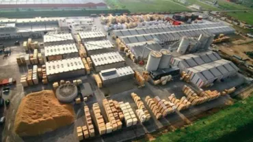 Incendiu de proporții la platforma austriecilor Holzindustrie Schweighofer, din Sebeș. Precizările făcute de companie după incident