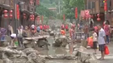 IMAGINI APOCALIPTICE în China: Inundațiile au făcut RAVAGII! Mii de persoane, EVACUATE (VIDEO)