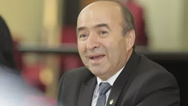 Tudorel Toader se spală pe mâini în scandalul adoptării Codurilor Penale