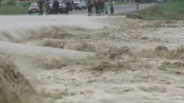 Taxă EXTRA într-o Biserică din România. Un preot face rugăciuni anti-inundații la un PREȚ care te va lăsa MASCĂ (FOTO)