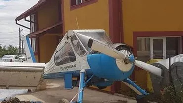 O comună din Argeş şi-a luat avion! 'Recent plecat in Singapore pe banii comunităţii, primarul a cumpărat de acolo acest avion' (FOTO)