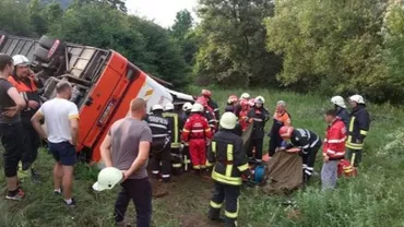 48 de oameni au murit după ce un autobuz supraaglomerat s-a răsturnat într-o mlaștină adâncă. Cea mai mare CATASTROFĂ RUTIERĂ din istoria ROMÂNIEI
