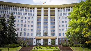 Republica Moldova: Algerile parlamentare, amânate la limita termenului constituţional. Opoziţia: Aţi văzut CALCULUL HOŢILOR ŞI BANDIŢILOR?