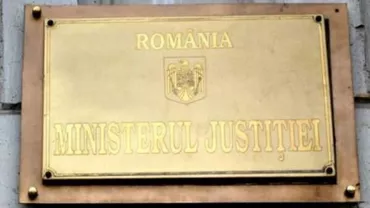 Descoperire ȘOCANTĂ în fața Ministerului Justiției: Toată lumea a fost ULUITĂ (FOTO, VIDEO)