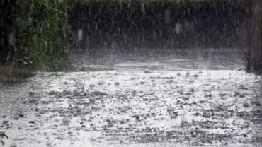 Vremea rea continuă să facă ravagii: Meteorologii au prelugit codul galben de ploi. Care sunt zonele vizate (FOTO)
