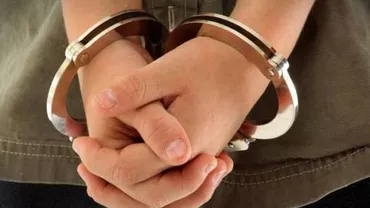 Doi români prinși la furat în Italia au chemat singuri poliția! Veniți să ne arestați, vă rugăm!