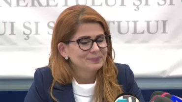 Canotorii medaliați, ironii la adresa Guvernului: ''Așteptăm tricoaiele promise, cu Centenarul!''