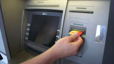 Continuă seria erorilor financiare la Iaşi: Un alt bărbat a avut norocul să se trezească cu 100.000 de lei în cont