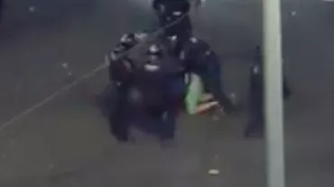 Video REVOLTĂTOR cu un alt protestatar bătut de jandarmi (VIDEO)