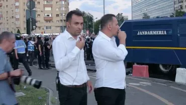 Mobilizare după violențele din Piața Victoriei: Se face apel pentru identificarea jandarmilor în civil care ar fi coordonat represiunea de la protestul diasporei (FOTO)