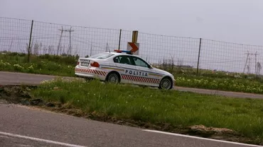 ALERTĂ: O maşină a POLIŢIEI, implicată într-un accident rutier în Bucureşti! Ce s-a întâmplat cu poliţiştii din autovehicul (FOTO)