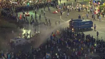 După violențele din Piața Victoriei, jandarmii încearcă să se justifice cu poezii: `Poporul își dorește....sânge!`