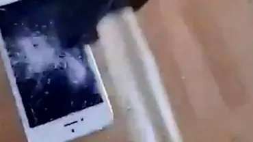 PROTEST EXTREM împotriva SUA! Turcii DISTRUG produsele americane la cererea lui Erdogan (VIDEO)