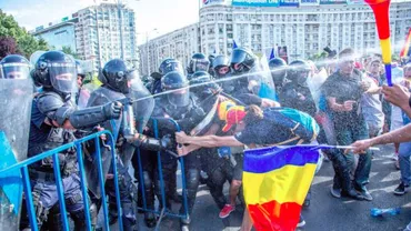 Primul oficial care pune decesul protestatarului pe seama gazelor inhalate la mitingul diasporei: Românii trebuie să știe cât de grav au fost afectați
