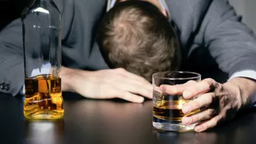 Studiu ALARMANT! Bărbaţii din România, în topul celor care beau cel mai mult alcool. Ce poziție ocupă...