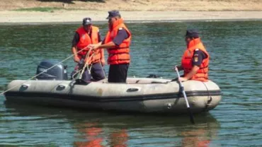 Caz UIMITOR în Satu Mare. Un om al străzii a salvat o femeie de la înec