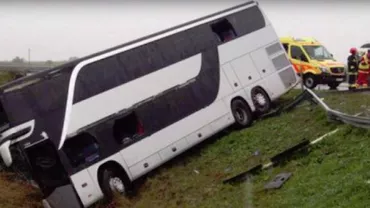 TREI MINIȘTRI DEMIȘI, după ce 17 oameni au murit într-un grav accident rutier, în Bulgaria