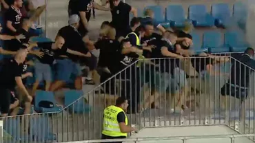 Bătăi violente între fanii Craiovei şi ai lui Dinamo: Jandarmii au făcut uz de gaze lacrimogene pentru a restabili ordinea (VIDEO)