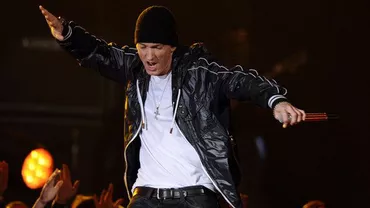 I-a întrecut pe ABBA și Led Zeppelin: Eminem e primul loc în UK Chart cu 9 albume consecutive (VIDEO)
