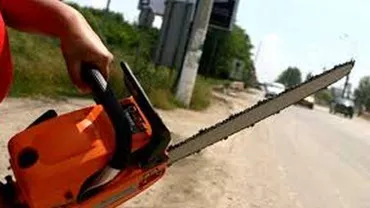 TRAGIC! Un bărbat a murit după ce și-a secționat carotida cu drujba