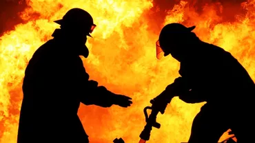 INCENDIU de proporţii în ITALIA, într-o zonă locuită de mulți ROMÂNI! Au început evacuările în MASĂ