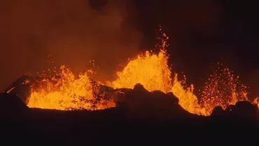Tragedii în lanţ în Indonezia: După tsunami şi cutremur, acum a erupt un vulcan