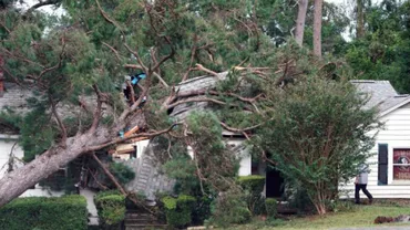 SUA: Furia URAGANULUI Michael a ucis cel puțin 11 persoane (VIDEO)