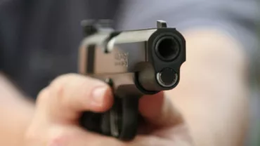 Familia unui bărbat a încercat să îl asasineze de mai multe ori. L-au otrăvit, împuşcat şi aruncat în aer
