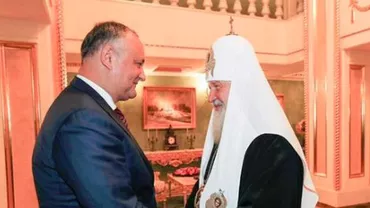 Se împart taberele în războiul din ortodoxie: Igor Dodon, decorat de Patriahul Kirill al Moscovei