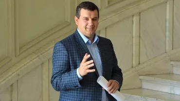 Surpriză pentru Dragnea! Eugen Tomac a venit în Parlament cu o... valiză: Avem textul moțiunii de cenzură! (VIDEO)