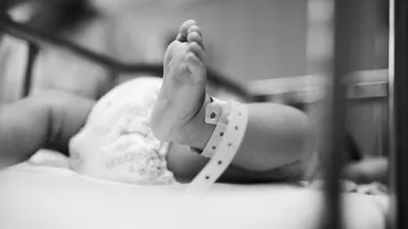 CAZ ABERANT la Spitalul din Oradea: Doi medici au refuzat să le ofere părinţilor a doi bebeluşi informaţii despre starea de sănătate a acestora. Ce au păţit doctorii