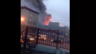 INCENDIU devastator la un MALL! Tavanul s-a prăbușit peste clienți! Bilanț cutremurător (VIDEO)