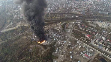 Incendiul puternic care a acoperit de fum Ploieştiul NU ESTE LICHIDAT nici la această oră