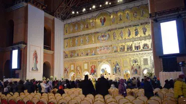 Catedrala Națională, sfințită în anul Centenarului: Imagini din interior, cu catapeteasma unică în lume (FOTO, VIDEO)