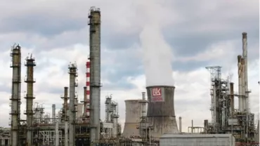 Lukoil aduce la Petrotel Ploiești ''ARMA SECRETĂ'' a rafinăriilor ruseşti: Cine este noul manager care intră în pâine de la 1 decembrie (FOTO)