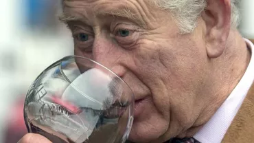PRINȚUL CHARLES, vizită surpriză! Moștenitorul tronului britanic, cucerit de vinul localnicilor (FOTO)