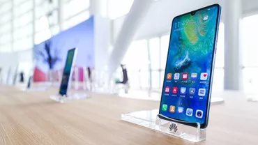 Şeful spionilor britanici, AVERTISMENT DUR despre Huawei: Sunt capabili să MANIPULEZE datele la o scară la care nu putem decât să visăm!