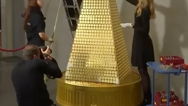 Cum arată cel mai SCUMP brad din lume. A costat peste două MILIOANE de euro! (FOTO)