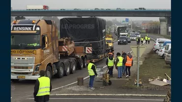 Șofer român BĂTUT de „vestele galbene” din Franţa
