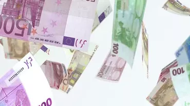 Autostradă închisă după ce a început să ''plouă cu bani''