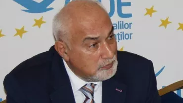 Varujan Vosganian (ALDE): Ar fi neconstituțional ca Guvernul să adopte sau să respingă acte normative sub conducerea președintelui Iohannis
