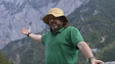 Romsilva dezminte acuzațiile USR: Mihai Goțiu a fost filmat de camerele de luat vederi montate cu scopul de a monitoriza animalele sălbatice. Era în afara traseelor turistice
