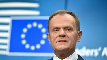 Președintele Consiliului European a ieșit la COLINDAT. Ce le-a urat Donald Tusk cetățenilor (VIDEO)