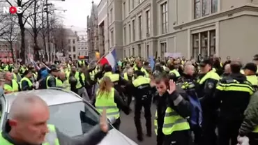 VIOLENȚE la Haga: `VESTELE GALBENE` au atacat Guvernul olandez (VIDEO)