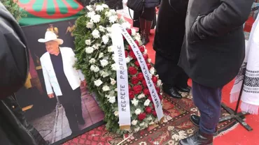 Primele IMAGINI de la înmormântarea bulibaşei din Gilău, în Cimitirul Eroilor: Din AVION s-au aruncat confetti, pomana a fost pe ritm de manele!  (VIDEO, FOTO)