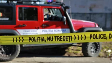 MOARTE BIZARĂ: Un bărbat din Vaslui a fost găsit într-o CADĂ pusă sub streaşina casei