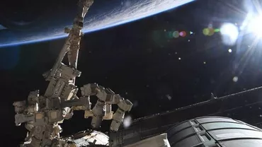 NASA publică noi imagini cu Staţia Spaţială Internaţională (FOTO)